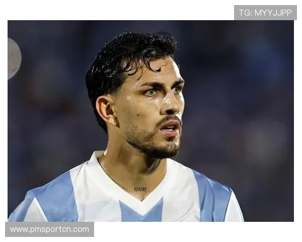 帕雷德斯告诫拉菲尼亚强调唯有场上表现方能回应轻率言语之道真理 帕雷德斯告诫拉菲尼亚强调唯有场上表现方能回应轻率言语之道真理